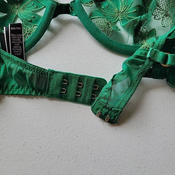 Victoria Secret Very Sexy Verdant Green Unlined Low Cut Demi Bra 34C Embroidered - Picture 8 of 11